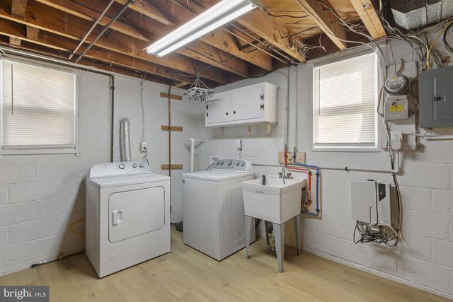 912 WILTON DR, Baltimore, MD 21227