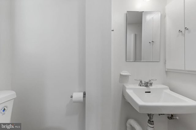 912 WILTON DR, Baltimore, MD 21227