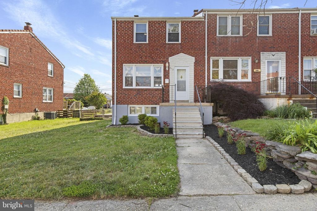 912 WILTON DR, Baltimore, MD 21227