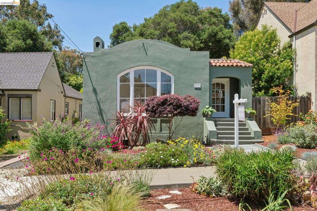 3101 Sheffield Ave, Oakland, CA 94602