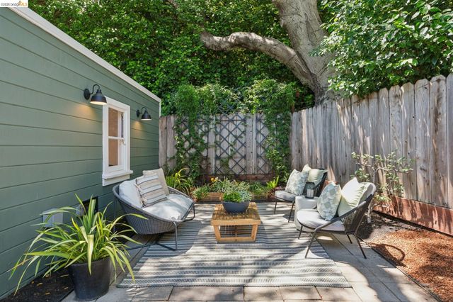 3101 Sheffield Ave, Oakland, CA 94602