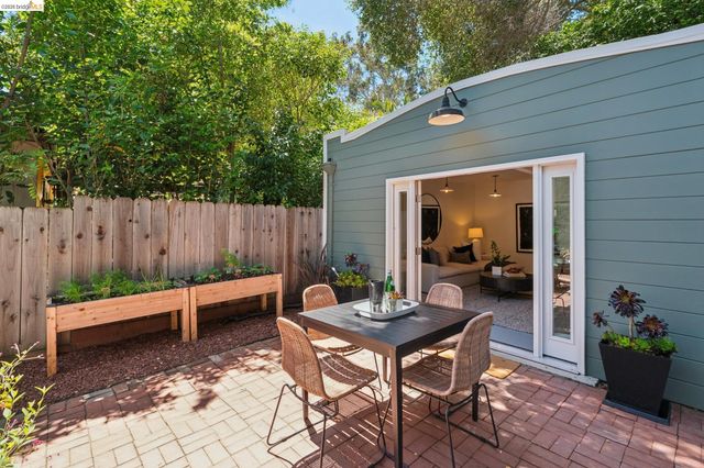 3101 Sheffield Ave, Oakland, CA 94602