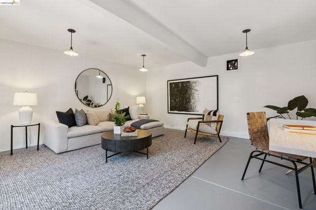 3101 Sheffield Ave, Oakland, CA 94602