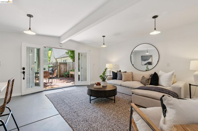 3101 Sheffield Ave, Oakland, CA 94602