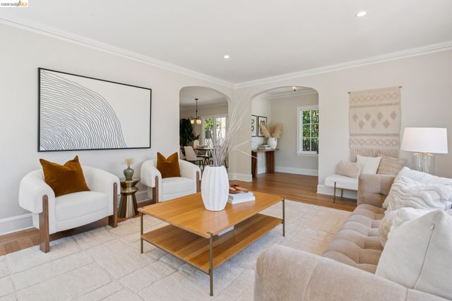 3101 Sheffield Ave, Oakland, CA 94602