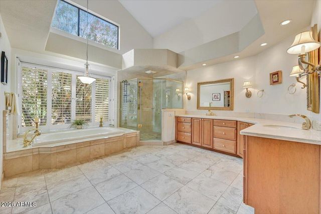 9790 N Invergordon Road, Paradise Valley, AZ 85253