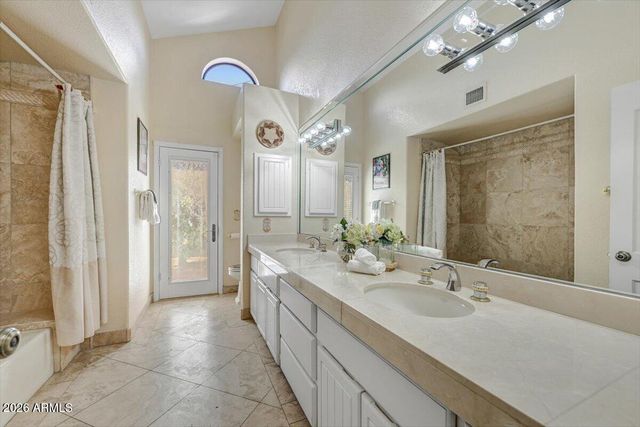 9790 N Invergordon Road, Paradise Valley, AZ 85253