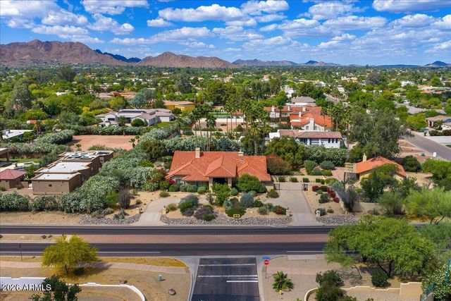 9790 N Invergordon Road, Paradise Valley, AZ 85253