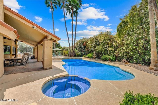 9790 N Invergordon Road, Paradise Valley, AZ 85253