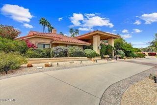 9790 N Invergordon Road, Paradise Valley, AZ 85253