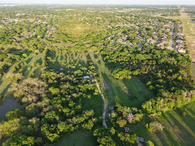 721 Rayburn Drive, Desoto, TX 75115