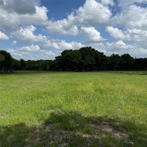 721 Rayburn Drive, Desoto, TX 75115