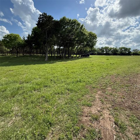 721 Rayburn Drive, Desoto, TX 75115