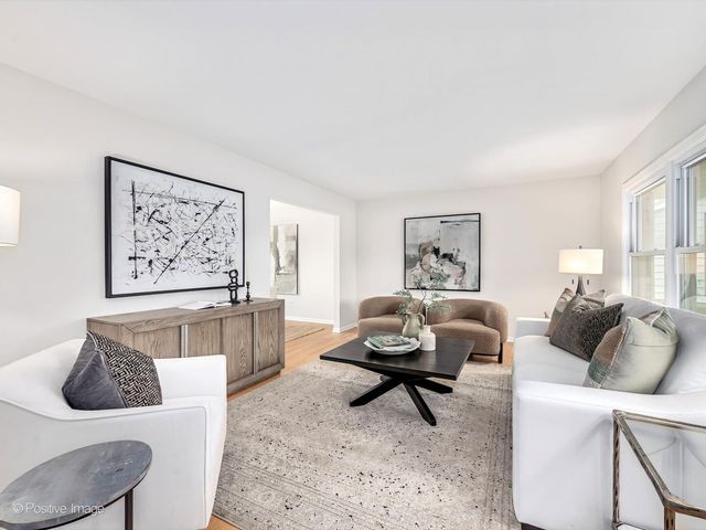 1139 Hampshire Court, Schaumburg, IL 60193