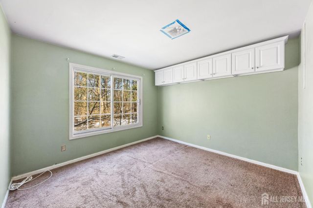 1036 Waterford Drive, Edison, NJ 08817