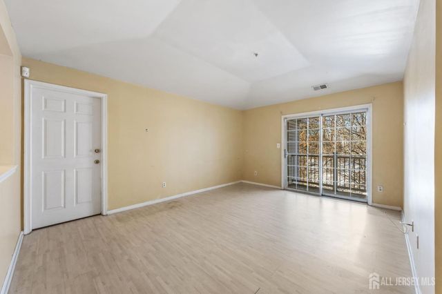 1036 Waterford Drive, Edison, NJ 08817