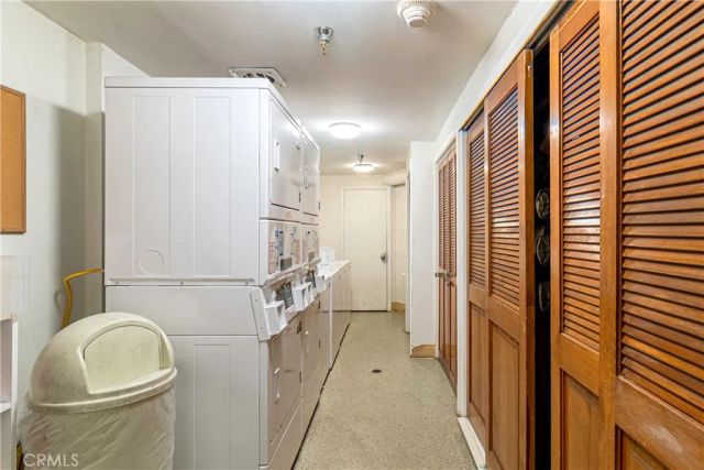 2260 N North Cahuenga Boulevard 302, Los Angeles, CA 90068