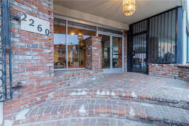 2260 N North Cahuenga Boulevard 302, Los Angeles, CA 90068