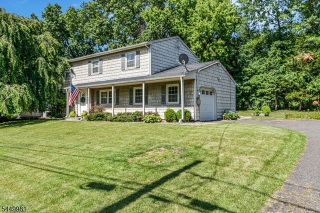 321 Ascot Ln, Bridgewater Twp., NJ 08807