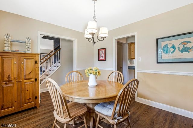321 Ascot Ln, Bridgewater Twp., NJ 08807