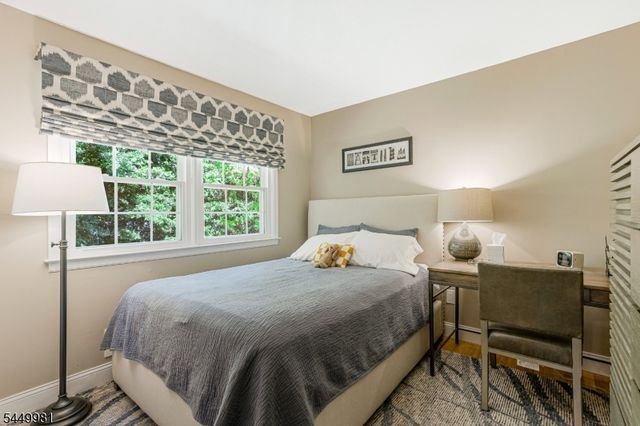 321 Ascot Ln, Bridgewater Twp., NJ 08807