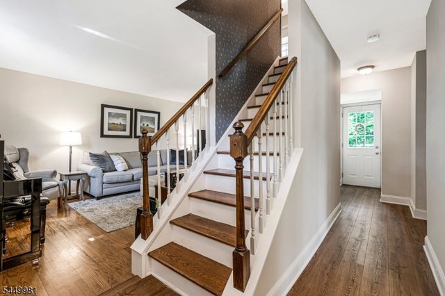 321 Ascot Ln, Bridgewater Twp., NJ 08807