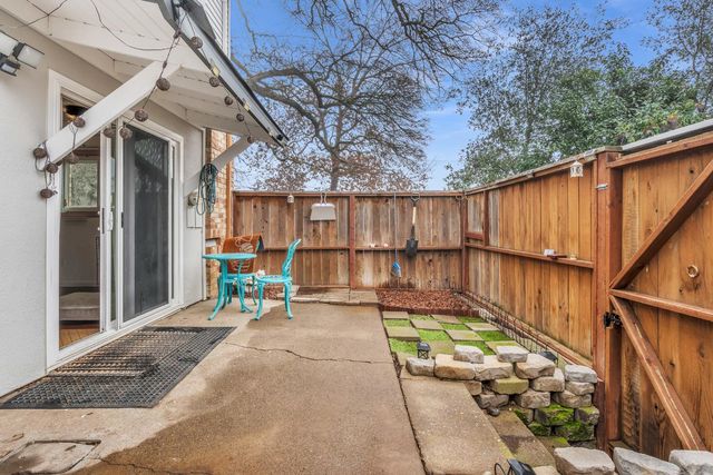 6687 Greenback Ln, Citrus Heights, CA 95621