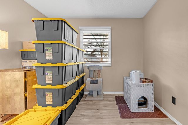 6687 Greenback Ln, Citrus Heights, CA 95621