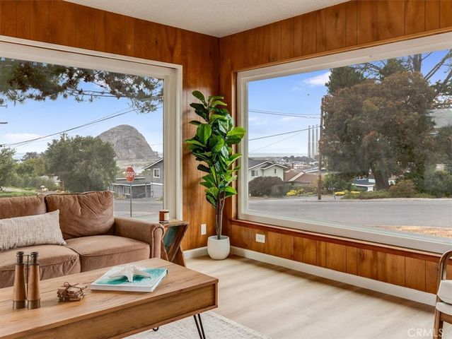 670 Olive Street, Morro Bay, CA 93442