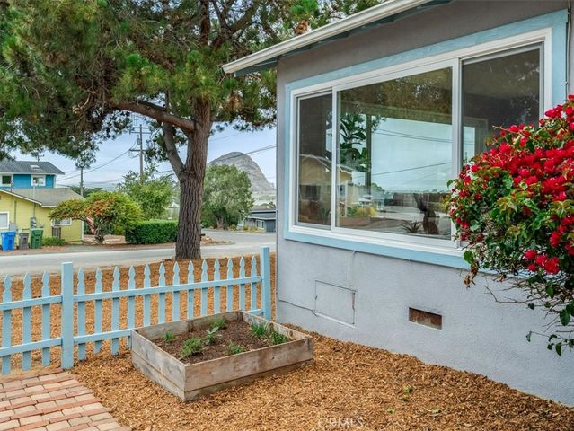 670 Olive Street, Morro Bay, CA 93442