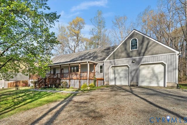 7040 Old Roxbury Rd, New Kent, VA 23141