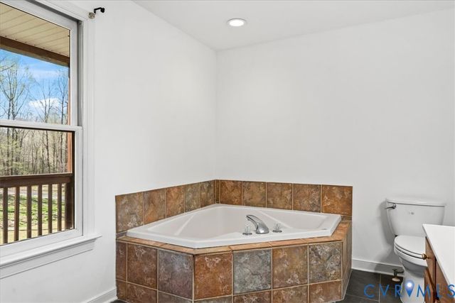 7040 Old Roxbury Rd, New Kent, VA 23141