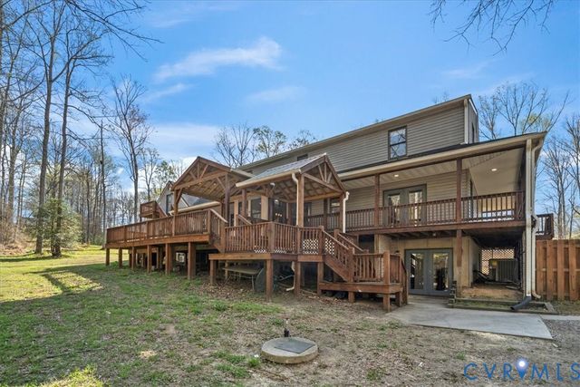 7040 Old Roxbury Rd, New Kent, VA 23141