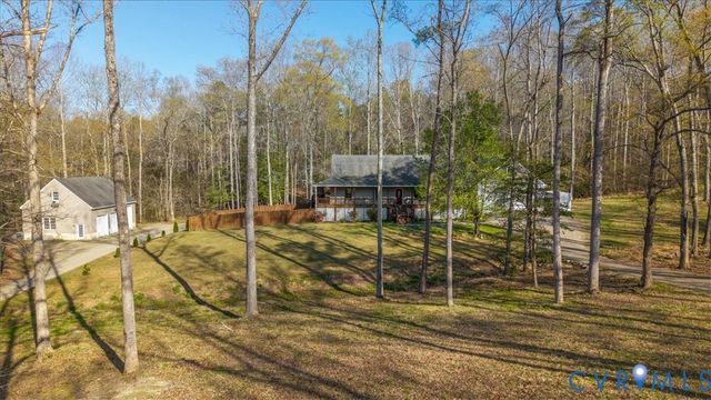 7040 Old Roxbury Rd, New Kent, VA 23141