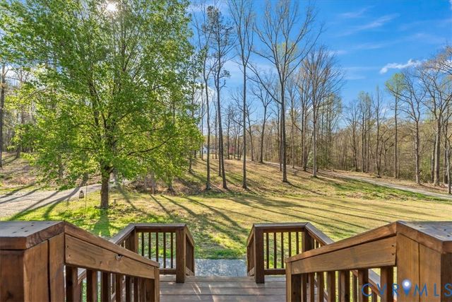 7040 Old Roxbury Rd, New Kent, VA 23141