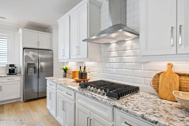 2270 Reefside Loop NE, Leland, NC 28451