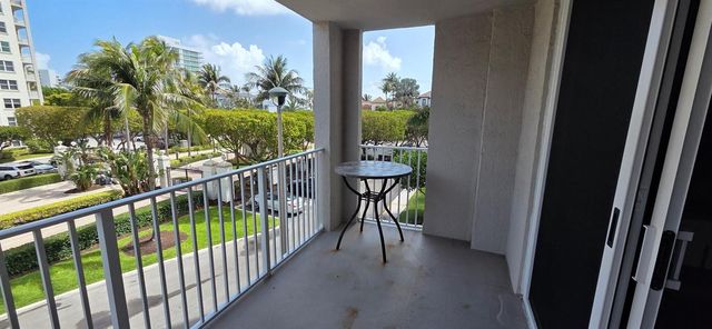 3606 S Ocean Boulevard 303, Highland Beach, FL 33487