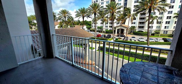 3606 S Ocean Boulevard 303, Highland Beach, FL 33487