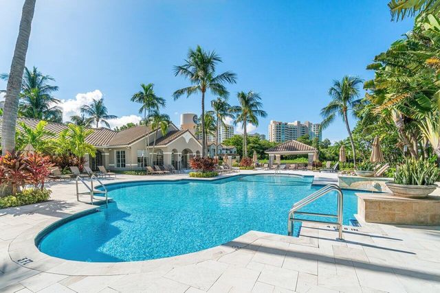 3606 S Ocean Boulevard 303, Highland Beach, FL 33487