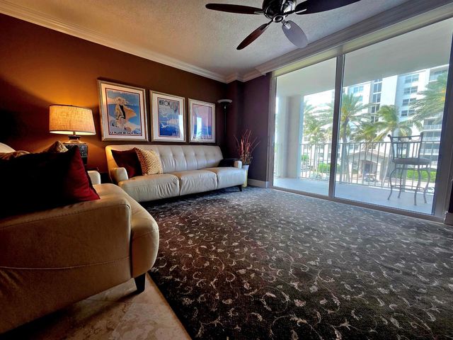 3606 S Ocean Boulevard 303, Highland Beach, FL 33487