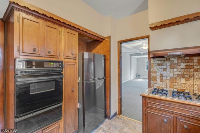 649 New Jersey Ave, Lyndhurst Twp., NJ 07071