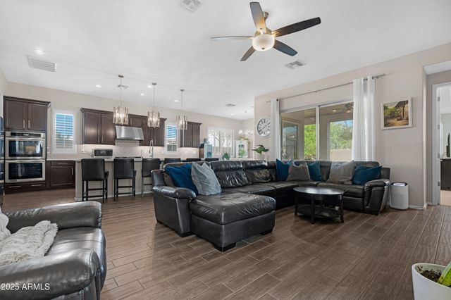 4341 S MAYFAIR Way, Gilbert, AZ 85297