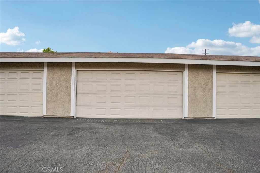 Image 37 of property listing at 15210 Shadybend Drive 41, Hacienda Heights, CA 91745