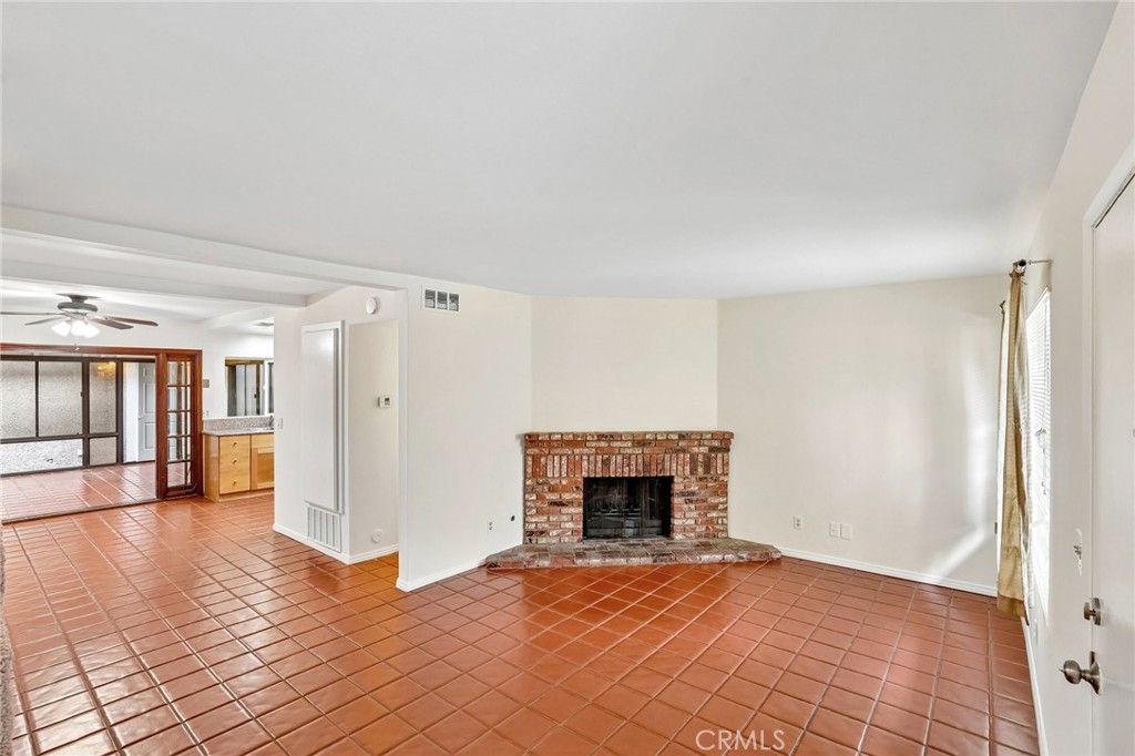 Image 6 of property listing at 15210 Shadybend Drive 41, Hacienda Heights, CA 91745