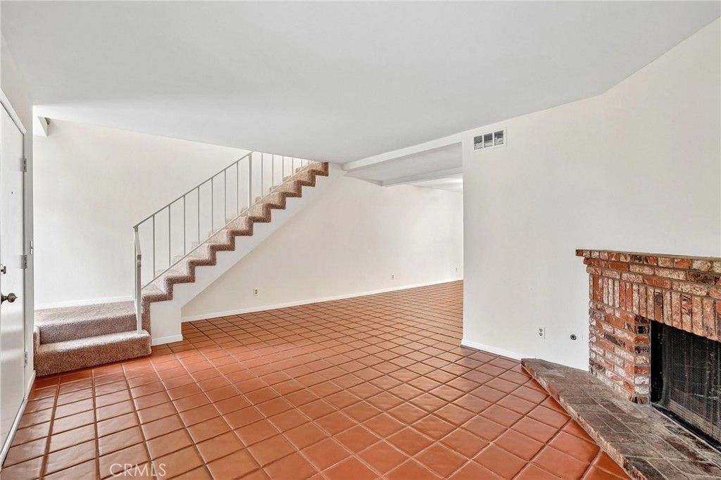 Image 7 of property listing at 15210 Shadybend Drive 41, Hacienda Heights, CA 91745