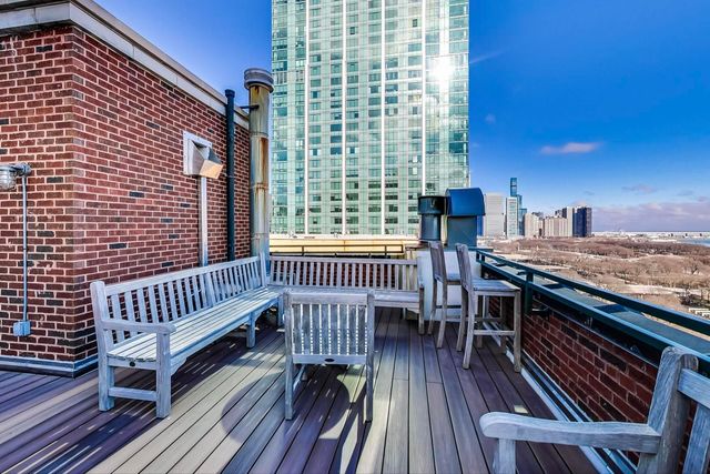 888 S Michigan Avenue 601, Chicago, IL 60605