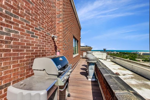 888 S Michigan Avenue 601, Chicago, IL 60605