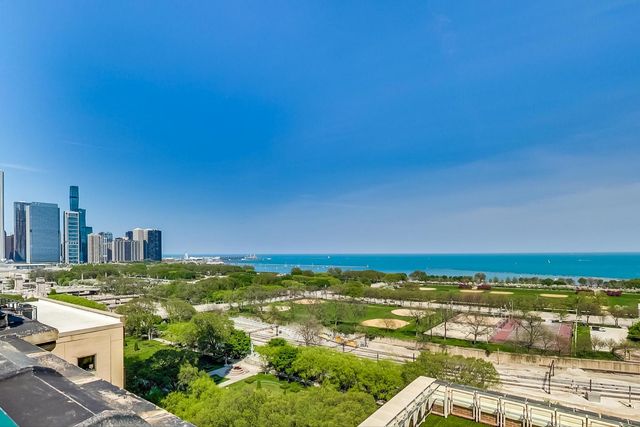 888 S Michigan Avenue 601, Chicago, IL 60605