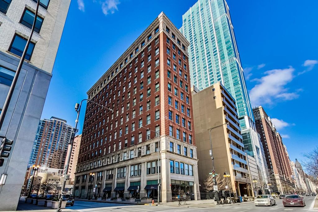 888 S Michigan Avenue 601, Chicago, IL 60605