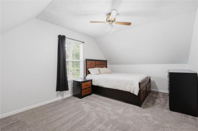 1906 Choctaw Drive, Greenwood, MO 64034